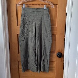 Lululemon Metropolis Maven High Rise Crop Cargo Pants Size 4